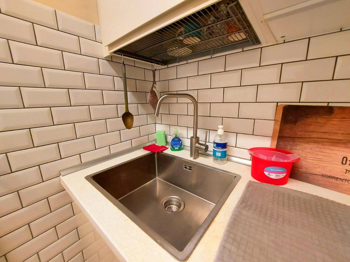 Free Breakfast - Big In The Heart Of Appartement *